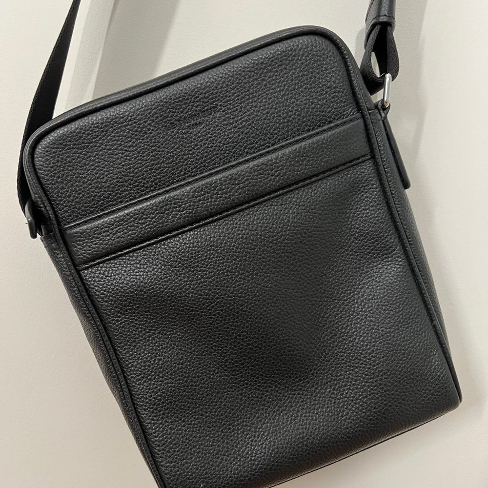 Le Tanneur luxury pebbled leather bag